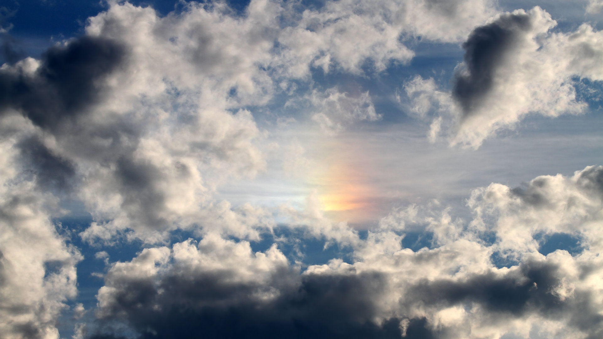 开云体育平台APP-手术刀与盾牌，当姆巴佩撕开防线，尤文粉碎乌克兰之困