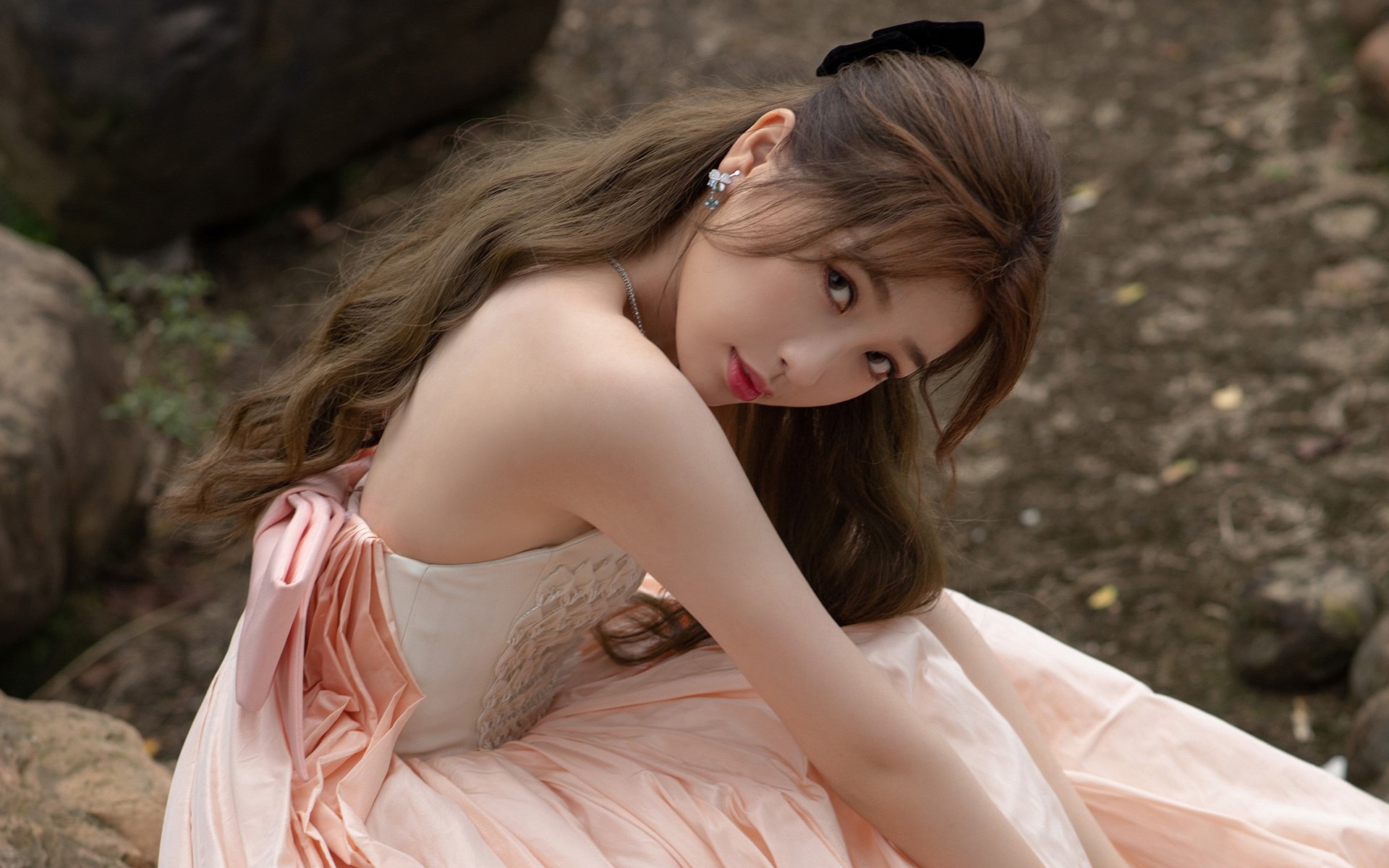 开云-体育跨界狂想，灰熊碾压北京队，浓眉F1揭幕战称王